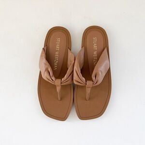 Stuart Weitzman Cassie Sandal Flip Flop Thong Flat Puff Leather Designer Tan 9